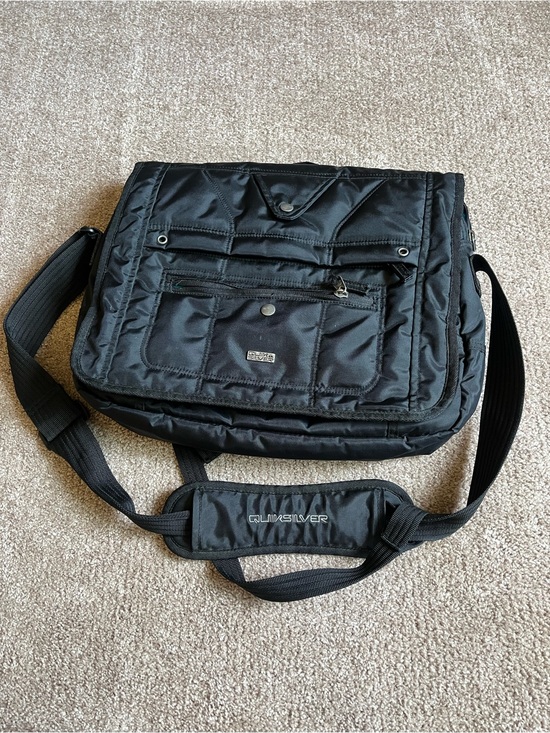 Quiksilver Other - VTG 00’s / Y2K Quiksilver Black & Blue Satchel Bag
